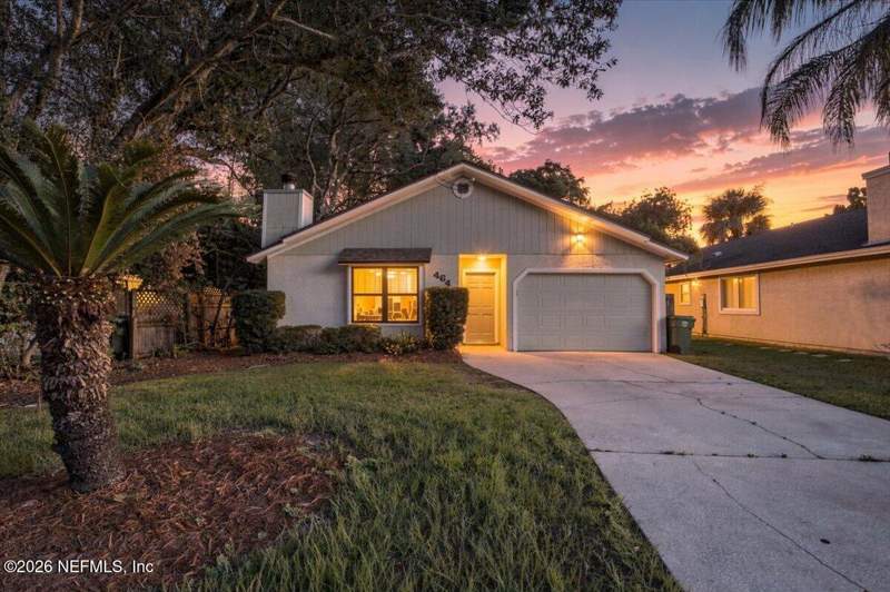 3 bedroom Single Family Residence at 464 14th Avenue, Oceanside Park, Jacksonville Beach — photo 2