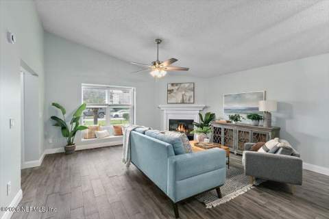 464 14th Avenue, Jacksonville Beach FL - photo 7 of 27