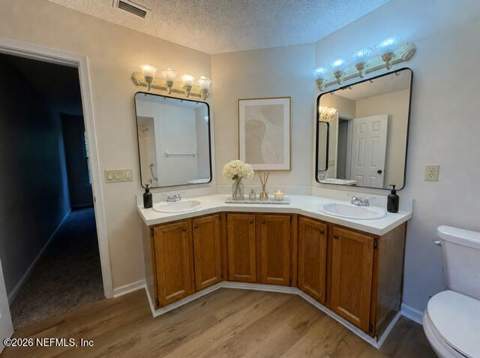 1614 Ponderosa Pine Drive, Jacksonville FL - photo 10 of 34