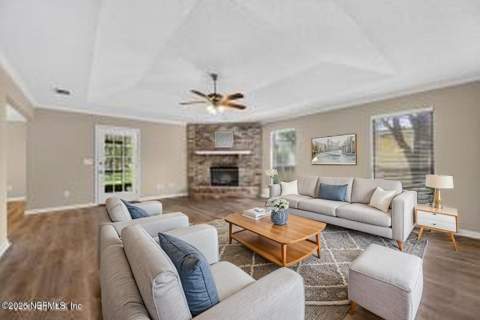 12183 Safeshelter Drive, Jacksonville FL - photo 8 of 30