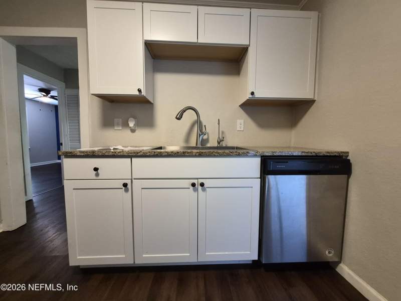 4 bedroom Single Family Residence at 8015 Galveston Avenue, Oakwood Villa Ests, Jacksonville — photo 5