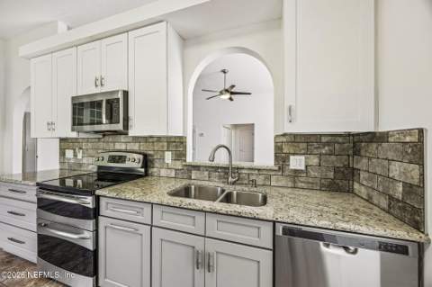 4455 Rocky River Road, Jacksonville FL - photo 18 of 47