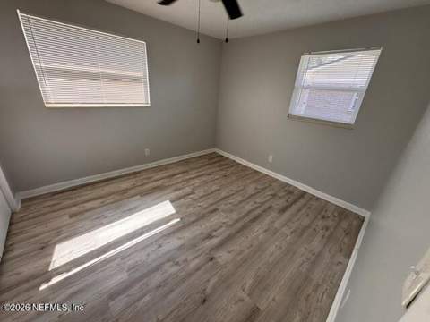 8457 San Ardo Drive, Jacksonville FL - photo 17 of 32