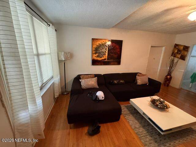 3 bedroom Single Family Residence at 5539 Nettie Road, Grovedale, Jacksonville — photo 5