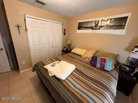 9026 Bridgecreek Drive, Jacksonville FL - photo 18 of 32