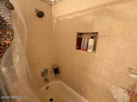 9026 Bridgecreek Drive, Jacksonville FL - photo 20 of 32