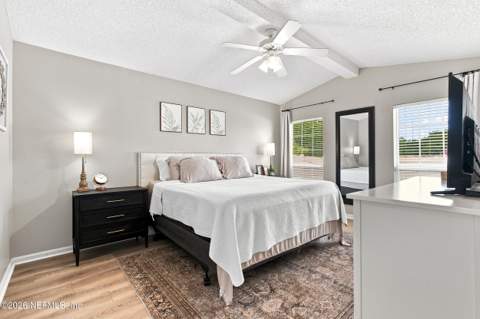 12143 Silver Saddle Drive, Jacksonville FL - photo 15 of 38