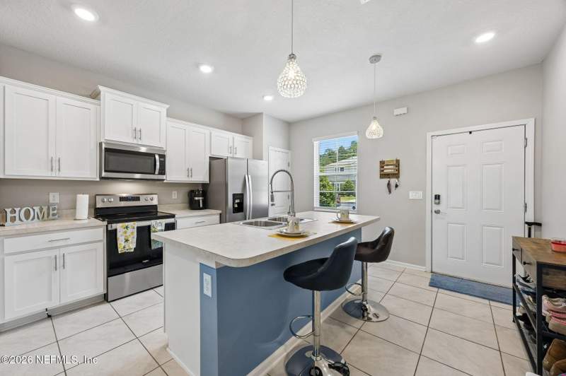 2 bedroom Townhouse at 575 Oakleaf Plantation Parkway #103, Jennings Point, Orange Park — photo 3