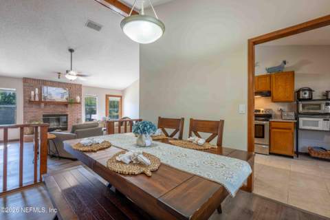 10443 Osprey Nest Drive, Jacksonville FL - photo 11 of 36