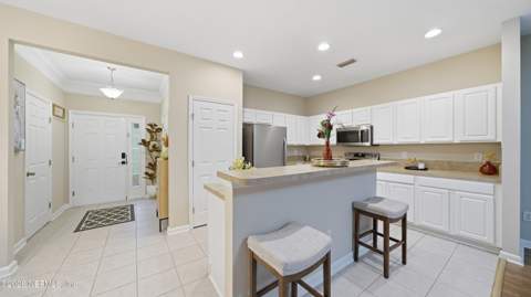 4879 Parkhurst Place, Jacksonville FL - photo 12 of 58