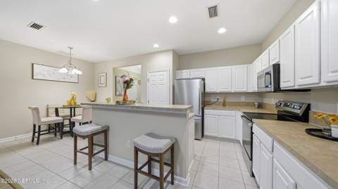 4879 Parkhurst Place, Jacksonville FL - photo 15 of 58