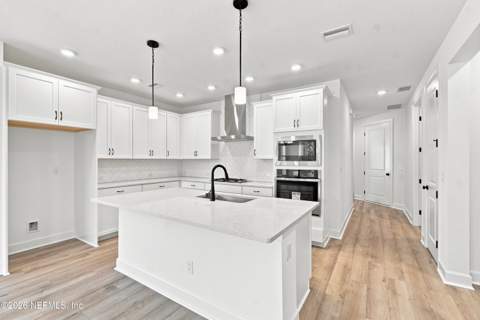 1112 Wildlight Avenue, Yulee FL - photo 15 of 31