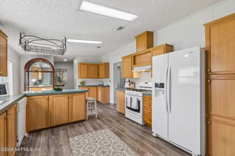 1860 Forest Boulevard, Jacksonville FL - photo 17 of 52