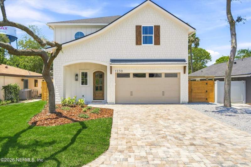 4 bedroom Single Family Residence at 1230 12th Street, Jacksonville Beach, Jacksonville Beach — photo 2