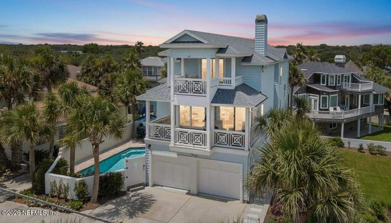 4 bedroom Single Family Residence at 1960 Beach Avenue, Section Land, Atlantic Beach — photo 2