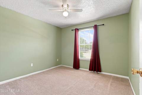 8168 Leafcrest Drive, Jacksonville FL - photo 17 of 25