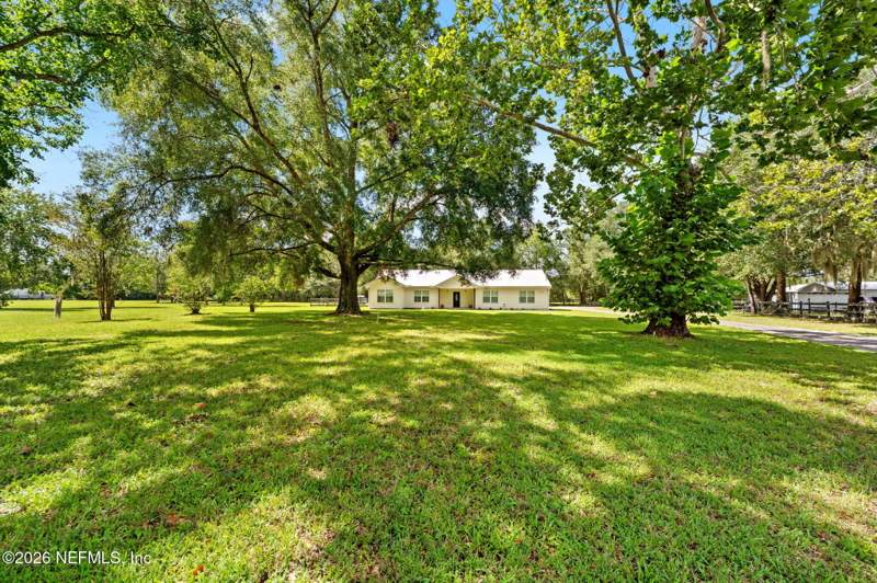 3 bedroom Single Family Residence at 3265 Thunder Road, Middleburg, Middleburg — photo 2