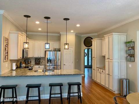 14698 Starratt Creek Drive, Jacksonville FL - photo 8 of 37