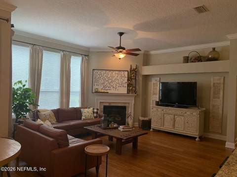 14698 Starratt Creek Drive, Jacksonville FL - photo 10 of 37