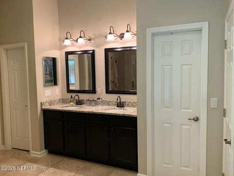 14698 Starratt Creek Drive, Jacksonville FL - photo 15 of 37