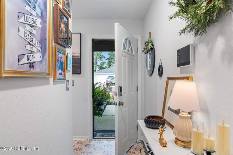 3 bedroom Single Family Residence at 8360 Hewitt Street, Jacksonville Heights, Jacksonville — photo 3