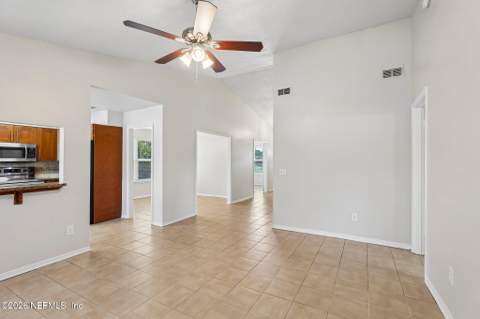 8446 Sand Point Drive, Jacksonville FL - photo 7 of 36