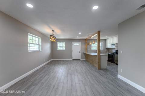 10342 Briarcliff Road, Jacksonville FL - photo 10 of 37