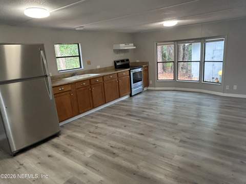10334 Minglewood Drive, Jacksonville FL - photo 6 of 15