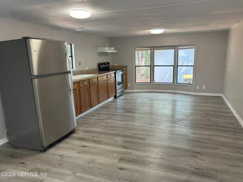 10334 Minglewood Drive, Jacksonville FL - photo 9 of 15