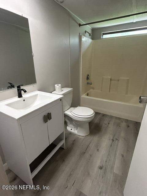 10334 Minglewood Drive, Jacksonville FL - photo 13 of 15