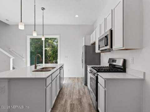 11076 Pine Street, Jacksonville FL - photo 14 of 61