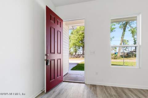 2979 Snell Street, Jacksonville FL - photo 10 of 61