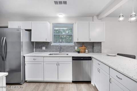 3055 Oak Road, Orange Park FL - photo 13 of 36