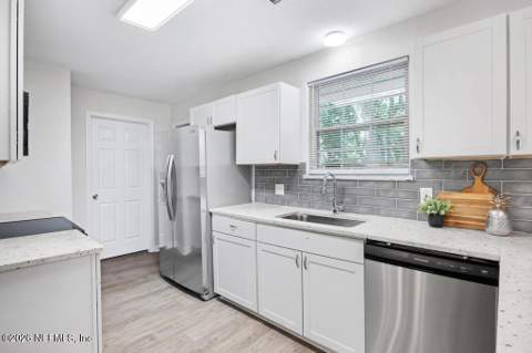 3055 Oak Road, Orange Park FL - photo 14 of 36