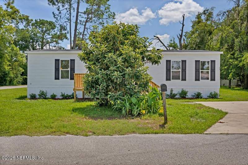 3 bedroom Manufactured Home at 411 E Lake Street, Pinehurst, Palatka — photo 2