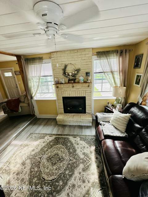 9049 Jackson Avenue, Jacksonville FL - photo 11 of 41