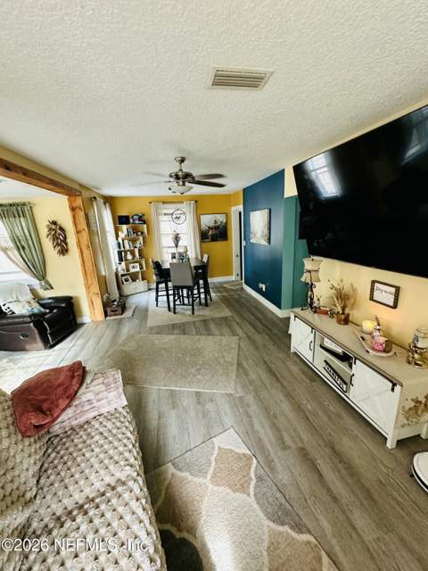 9049 Jackson Avenue, Jacksonville FL - photo 7 of 41