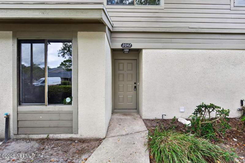 2 bedroom Condominium at 7623 Baymeadows Circle #2042, Village Green At Baymeadows, Jacksonville — photo 4