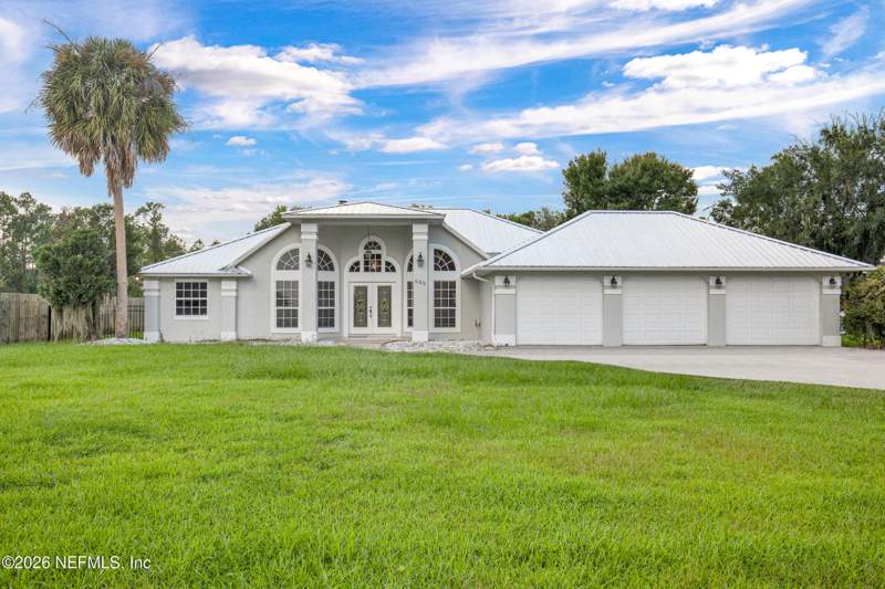 4 bedroom Single Family Residence at 245 Crystal Cove Drive, Crystal Cove, Palatka — photo 3
