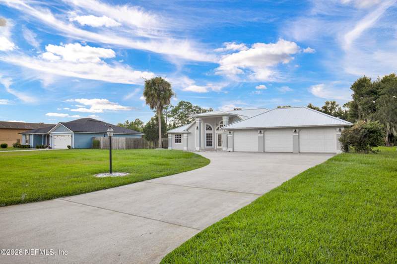 4 bedroom Single Family Residence at 245 Crystal Cove Drive, Crystal Cove, Palatka — photo 5