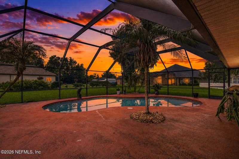 4 bedroom Single Family Residence at 245 Crystal Cove Drive, Crystal Cove, Palatka — photo 2