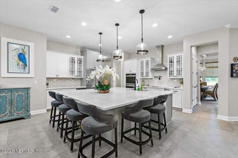 11081 Blazing Ridge Court, Jacksonville FL - photo 11 of 53