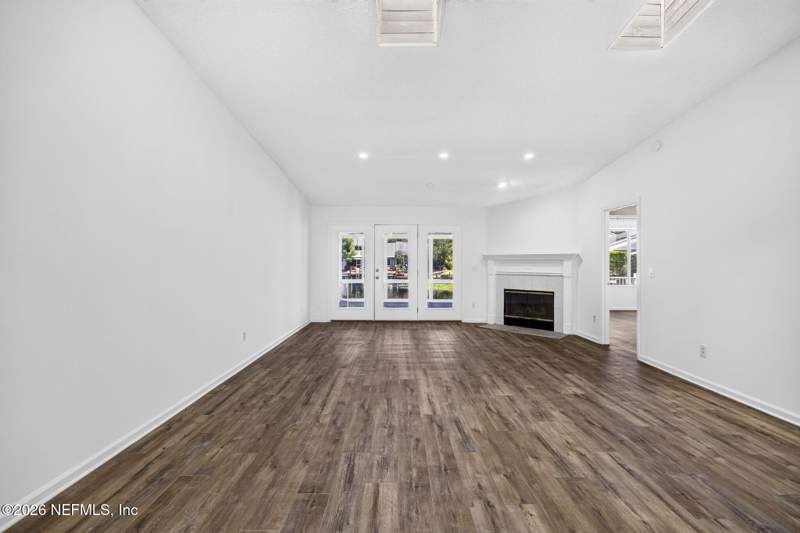 3 bedroom Single Family Residence at 49 Fox Valley Drive, Fox Valley, Orange Park — photo 3