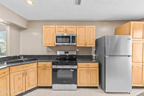 7701 Baymeadows Circle #1085, Jacksonville FL - photo 14 of 42