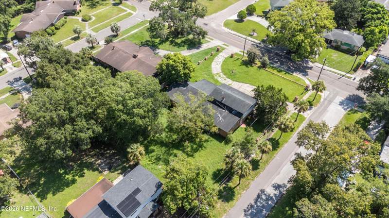5 bedroom Single Family Residence at 7236 Richardson Road, Richardson Heights, Jacksonville — photo 2