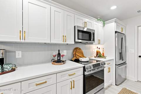 3821 Olympic Lane, Jacksonville FL - photo 13 of 41