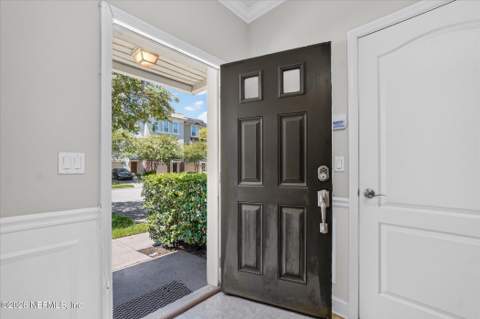 4421 Ellipse Drive, Jacksonville FL - photo 7 of 61