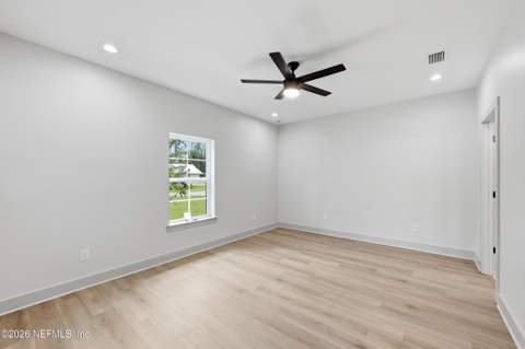 114 W Camelot Drive, Palatka FL - photo 14 of 36