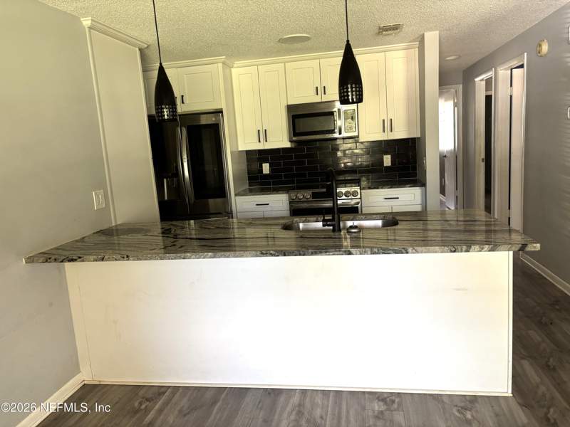 3 bedroom Single Family Residence at 4254 Loys Drive, Oak Park Heights, Jacksonville — photo 2