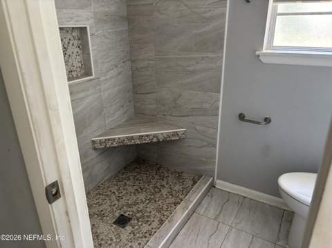 4254 Loys Drive, Jacksonville FL - photo 8 of 15